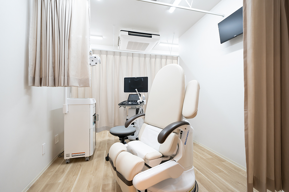内診室